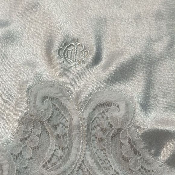 Dior White Satin Slip - Picture 5 of 10